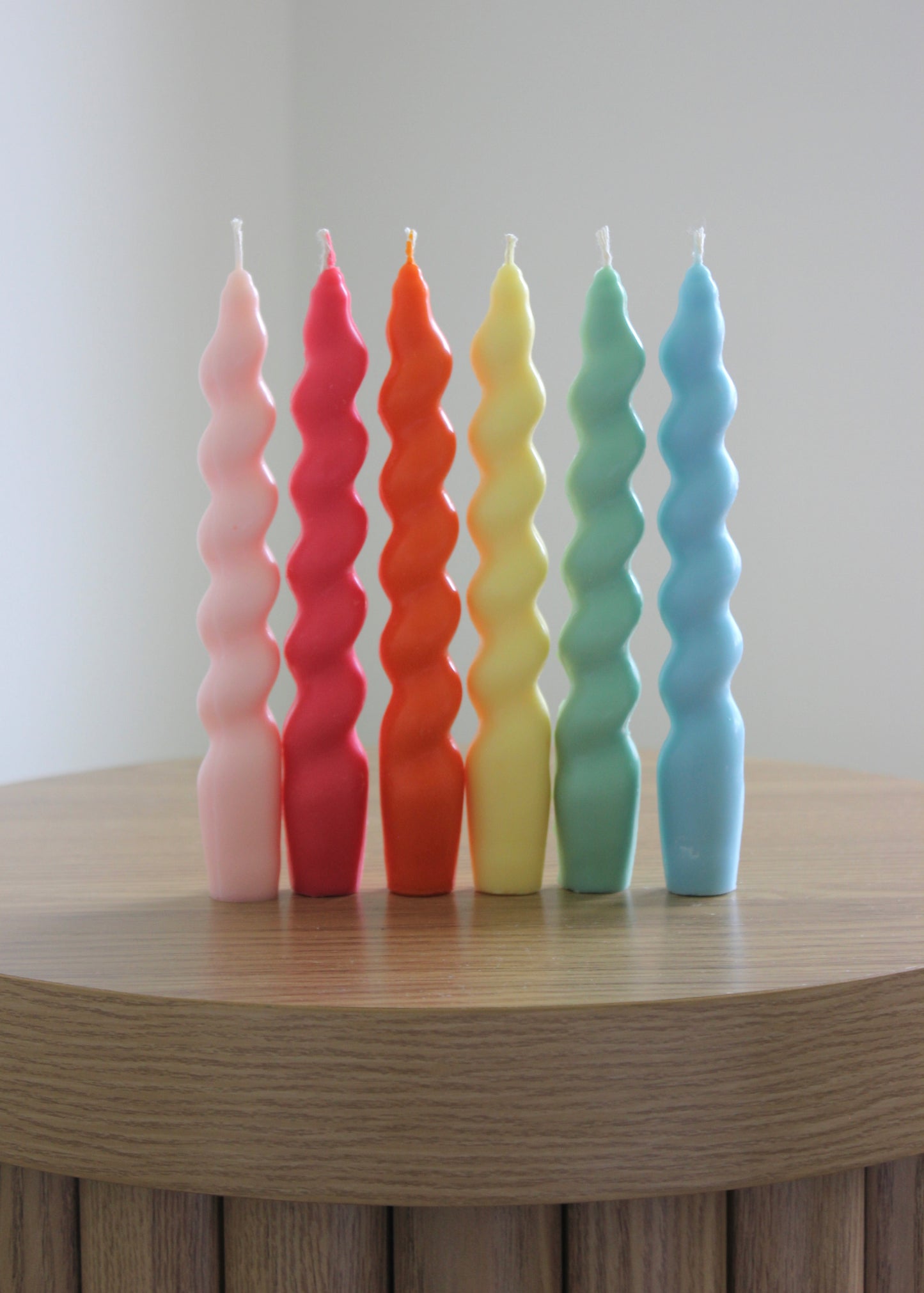 Twirl Pillar candle
