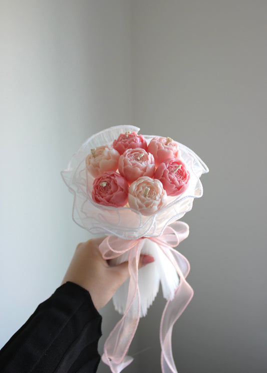 Wrapped flower bouquet