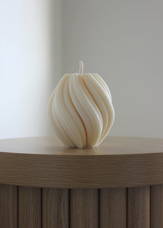 Swirl candle