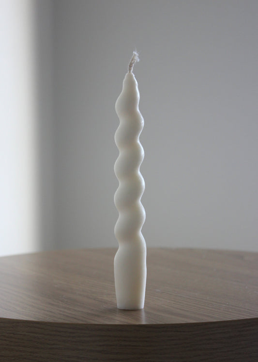 Twirl Pillar candle