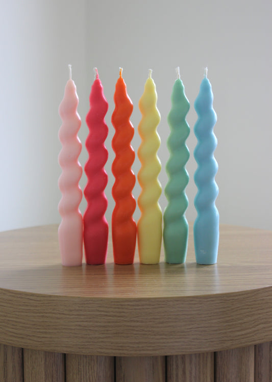 Twirl Pillar candle